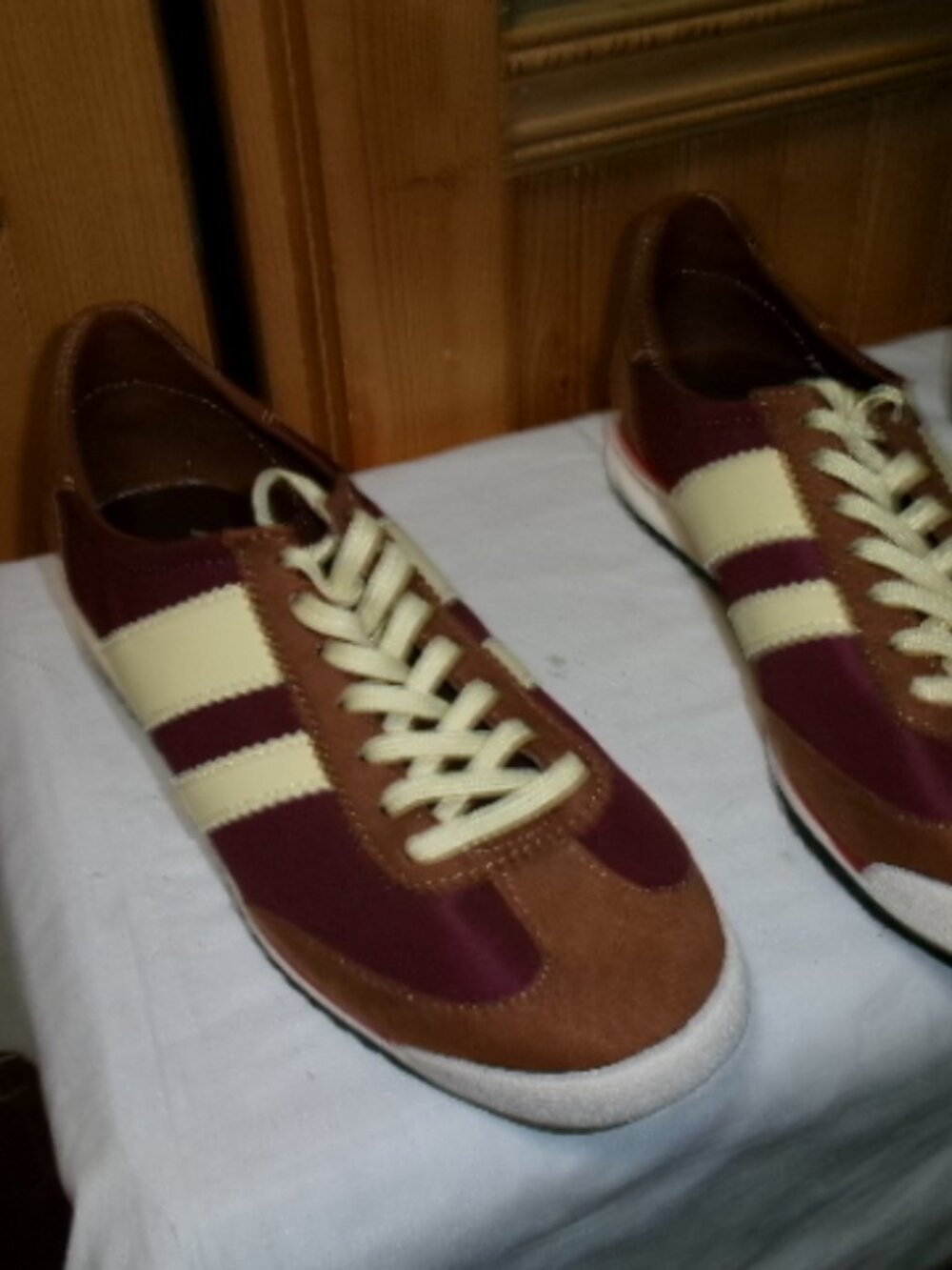 Madden Girl Burgundy Brown Cream Athletic Sneakers